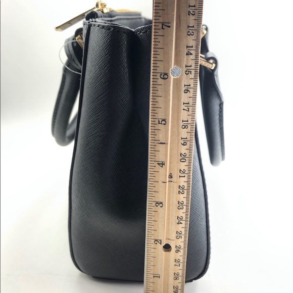 ⭐️HOST PICK⭐️BRAND NEW Michael Kors Small Purse - Picture 8 of 8